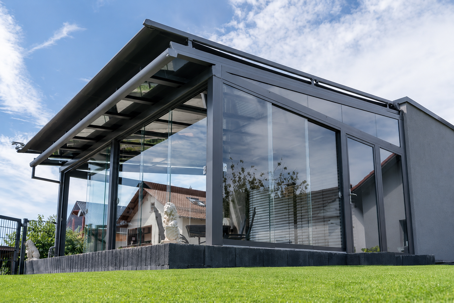 Modernes verglastes Terrassendach